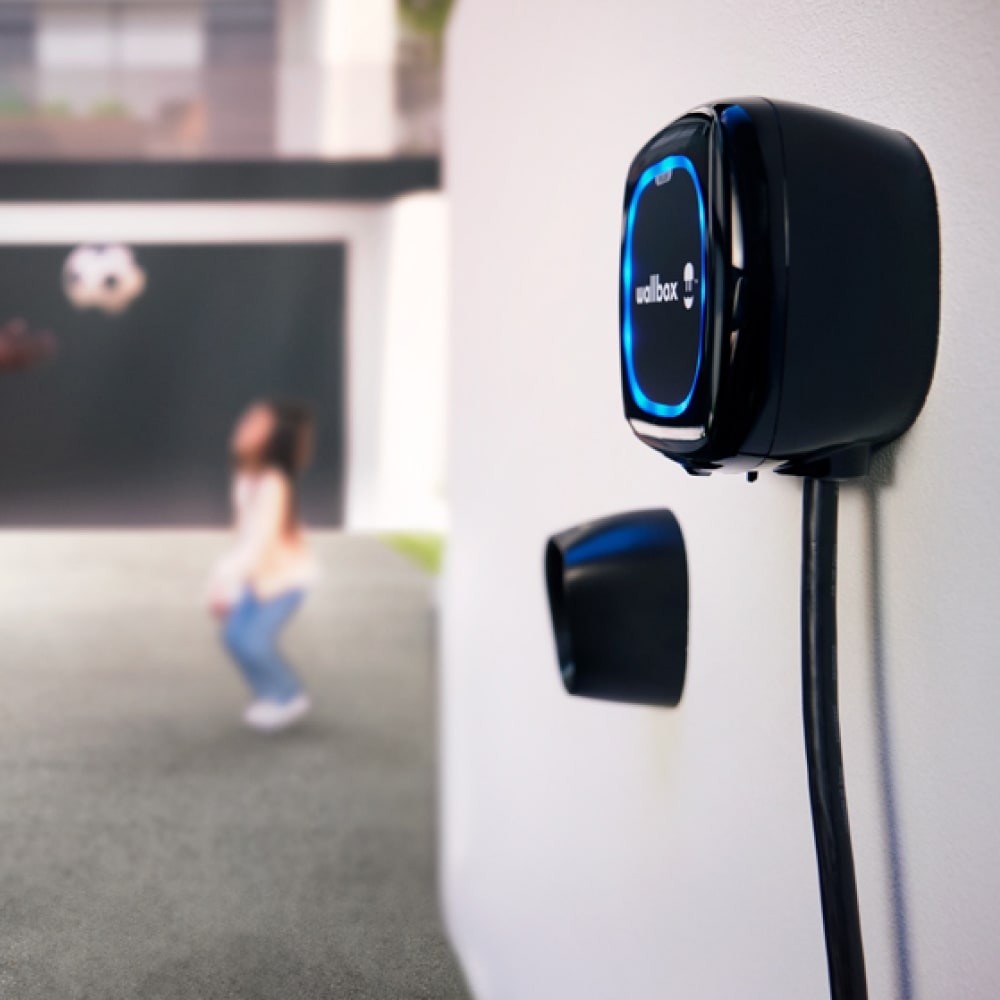 EVSE VN | Giải pháp lưu trữ năng lượng (BESS) và Hệ thống trạm sạc xe điện toàn diện